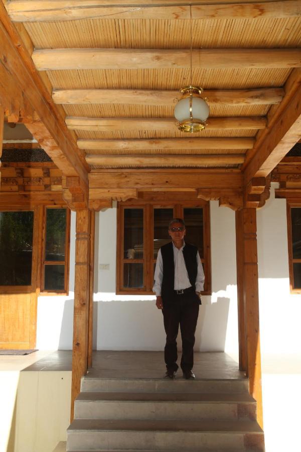 Lha-Ri-Sa Resort Leh Buitenkant foto