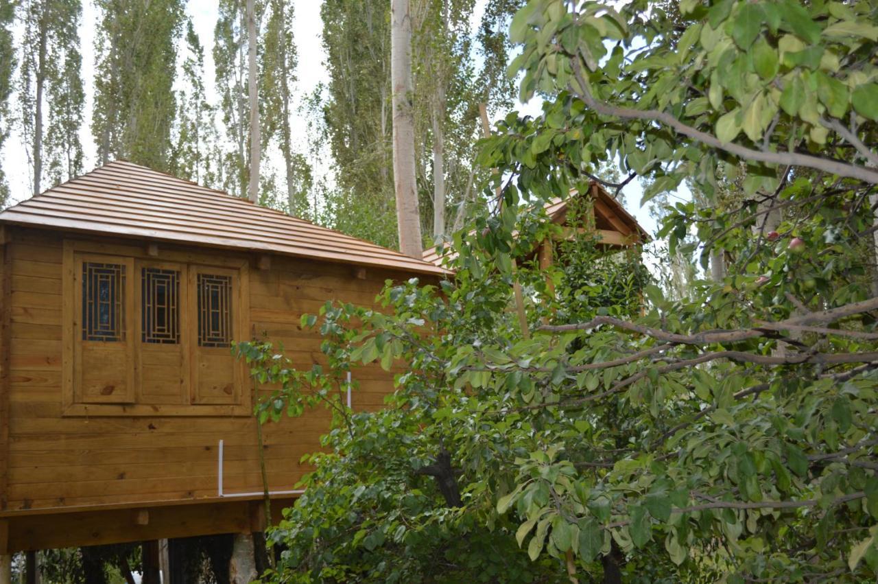 Lha-Ri-Sa Resort Leh Buitenkant foto